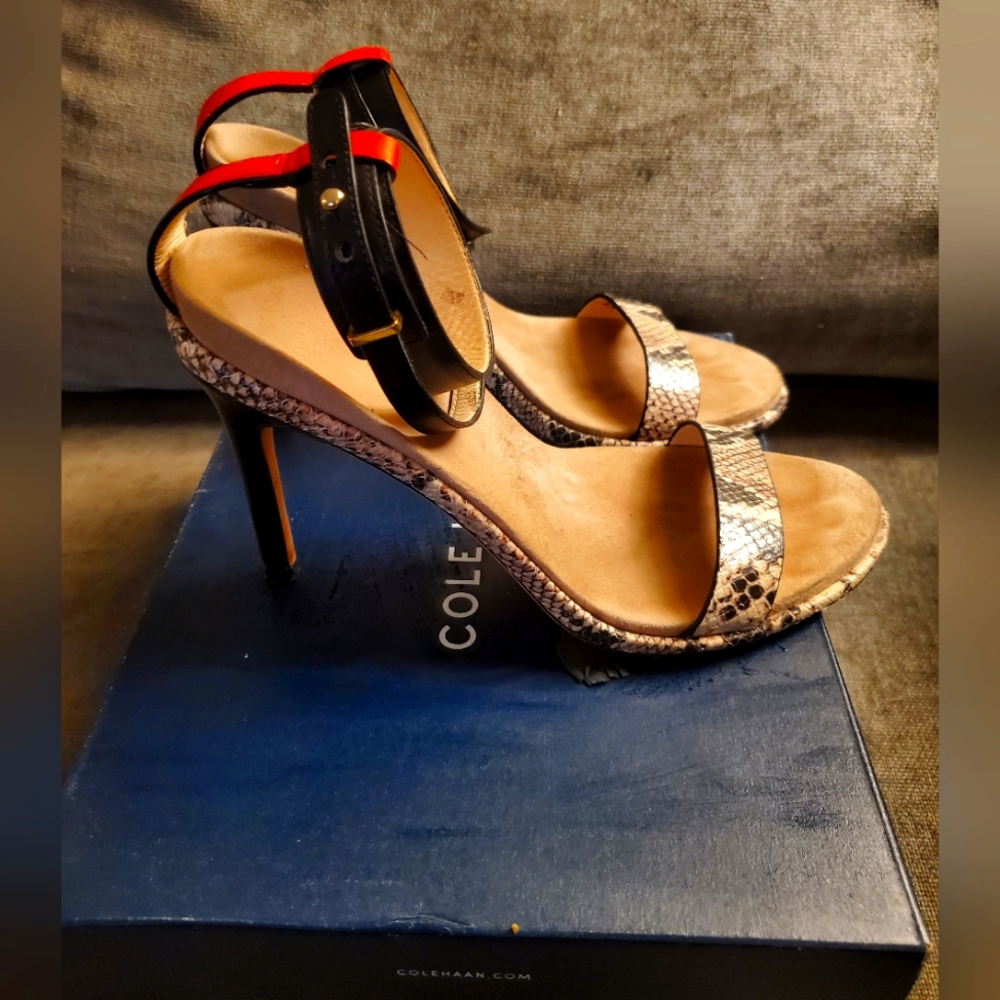 COLEHAAN Leather Heels 7.5
